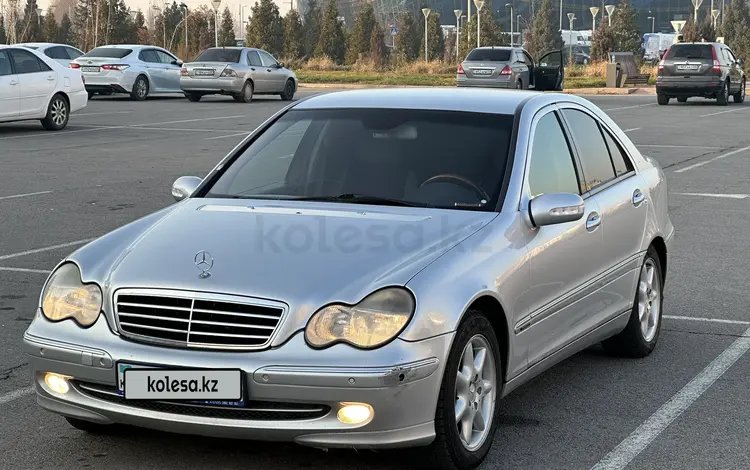 Mercedes-Benz C 240 2000 года за 3 300 000 тг. в Алматы