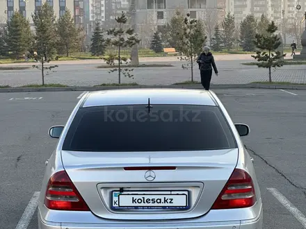 Mercedes-Benz C 240 2000 года за 3 300 000 тг. в Алматы – фото 5