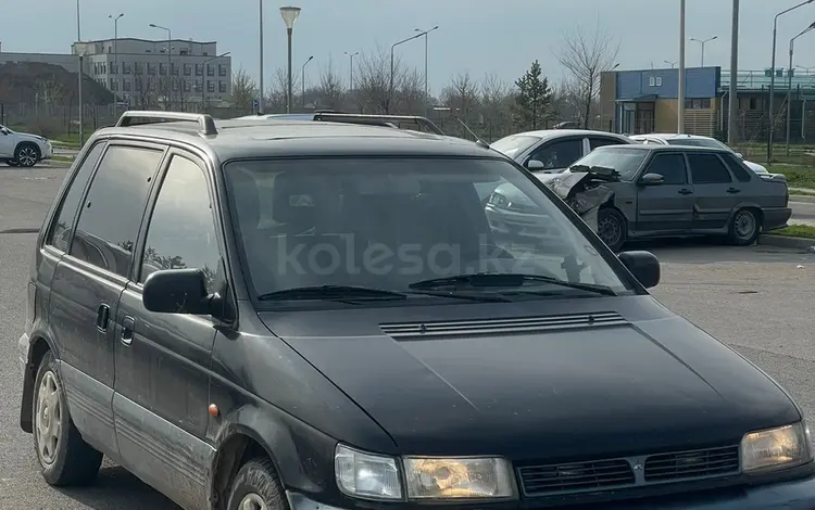 Mitsubishi Space Runner 1995 года за 900 000 тг. в Алматы