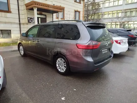 Toyota Sienna 2015 года за 9 500 000 тг. в Актау – фото 2