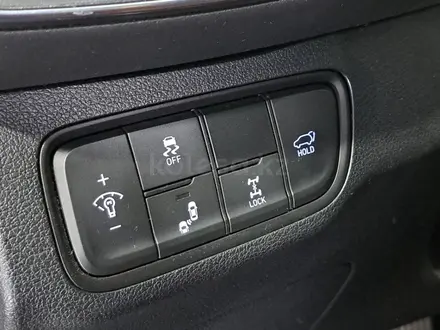 Hyundai Santa Fe 2020 года за 13 100 000 тг. в Алматы – фото 22
