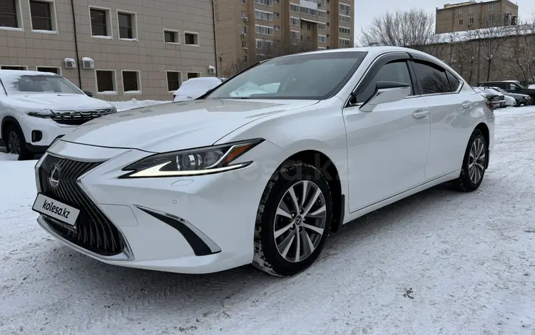 Lexus ES 250 2019 года за 20 300 000 тг. в Астана