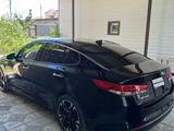 Kia Optima 2017 года за 4 500 000 тг. в Жезказган