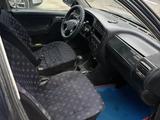 Volkswagen Golf 1993 года за 650 000 тг. в Алматы – фото 4