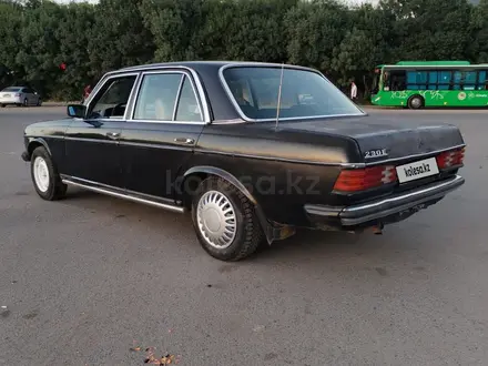 Mercedes-Benz E 230 1984 года за 800 000 тг. в Алматы – фото 7