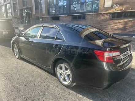 Toyota Camry 2014 года за 6 900 000 тг. в Атырау – фото 4