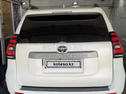 Toyota Land Cruiser Prado 2023 года за 28 500 000 тг. в Алматы – фото 24