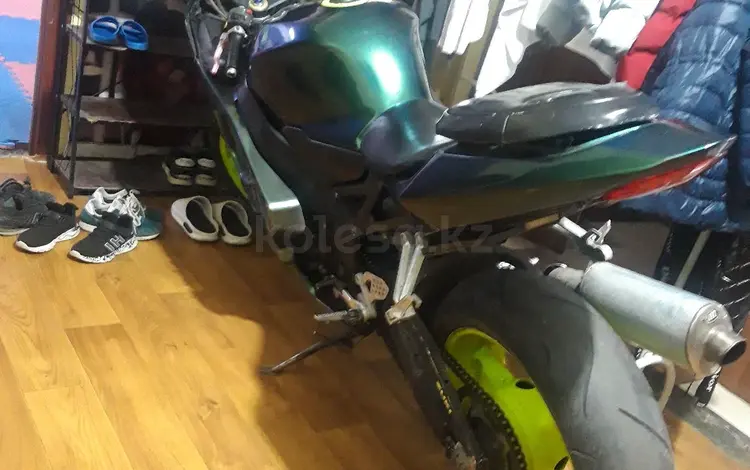 Suzuki  GSR 750 2005 годаfor1 700 000 тг. в Алматы