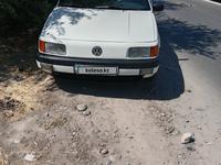 Volkswagen Passat 1993 годаfor1 900 000 тг. в Тараз