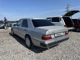 Mercedes-Benz E 200 1990 года за 1 800 000 тг. в Туркестан – фото 4