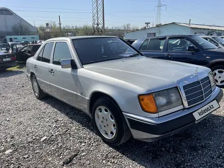 Mercedes-Benz E 200 1990 года за 1 700 000 тг. в Туркестан