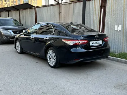 Toyota Camry 2019 года за 15 200 000 тг. в Астана – фото 5