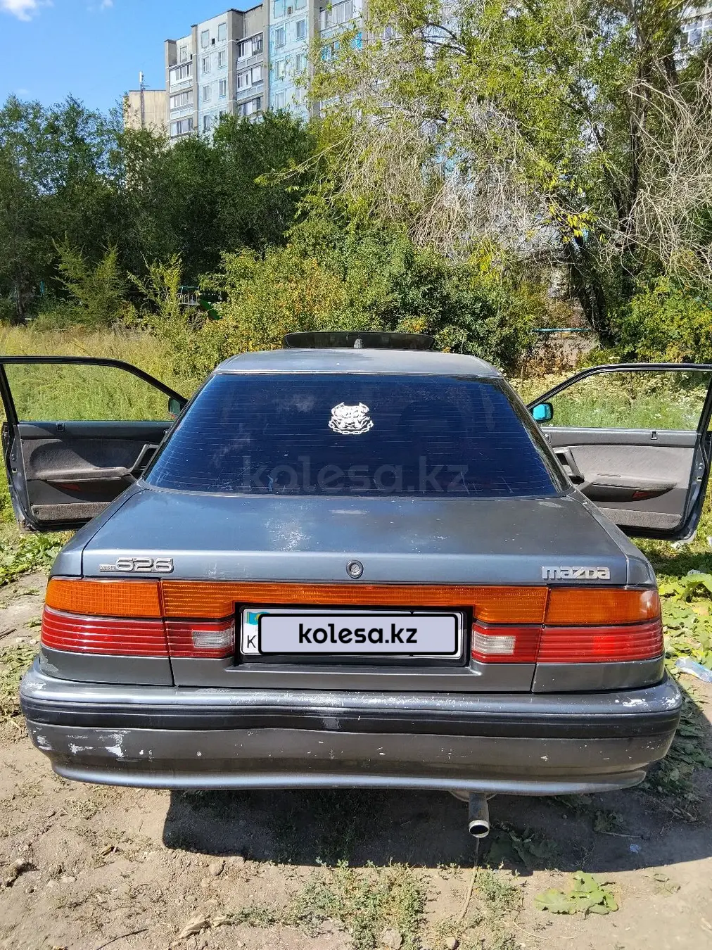 Mazda 626, 1988