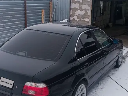 BMW 525 2001 года за 4 000 000 тг. в Астана – фото 2