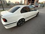 BMW 528 1997 года за 3 300 000 тг. в Алматы – фото 5