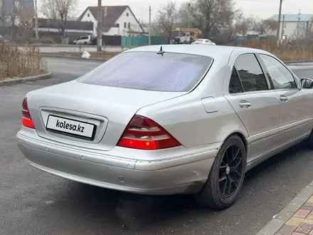 Mercedes-Benz S 320 2002 года за 3 500 000 тг. в Караганда – фото 9