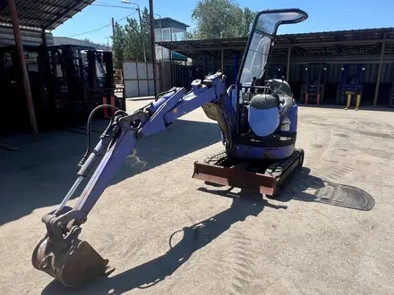 Komatsu  PC10UU-3 Мини-экскаватор Коматсу 1 тонник 2013 года за 5 000 000 тг. в Алматы