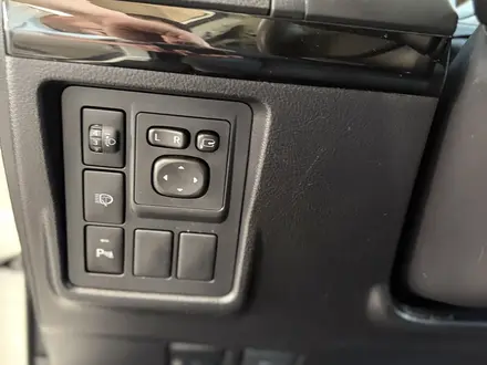 Toyota Land Cruiser Prado 2016 года за 18 700 000 тг. в Алматы – фото 14