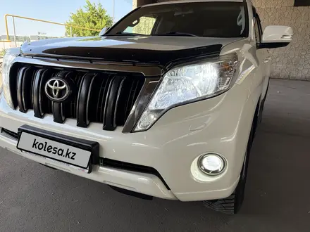 Toyota Land Cruiser Prado 2016 года за 18 700 000 тг. в Алматы – фото 32