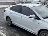 Hyundai Solaris 2019 годаүшін5 500 000 тг. в Атырау – фото 2