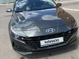 Hyundai Elantra 2022 года за 13 100 000 тг. в Астана