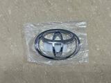 Эмблемы на Toyota Camry 35, Fortuner, Hilux, Prado 150, L/C 200 за 9 500 тг. в Уральск – фото 3