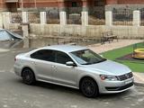 Volkswagen Passat 2013 года за 4 700 000 тг. в Актау