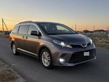 Toyota Sienna 2017 года за 10 000 000 тг. в Атырау – фото 3