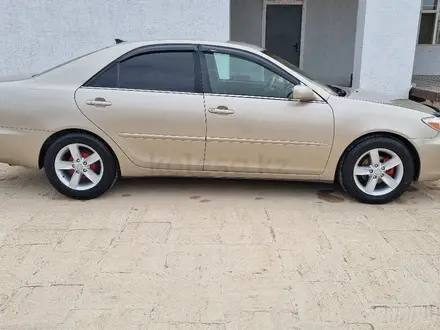 Toyota Camry 2004 года за 4 600 000 тг. в Жанаозен – фото 8