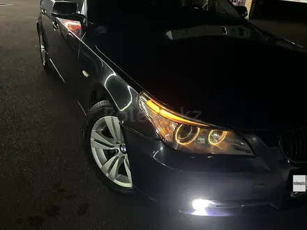 BMW 530 2004 года за 4 500 000 тг. в Алматы – фото 12