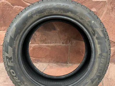 Зимний комплект шин Pirelli Ice Zero 4 шт. за 150 000 тг. в Алматы