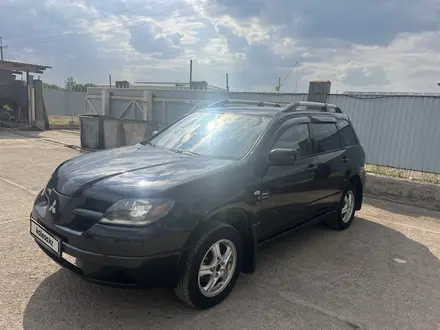 Mitsubishi Outlander 2004 годаүшін4 000 000 тг. в Астана