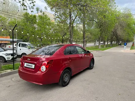 Chevrolet Aveo 2014 года за 2 600 000 тг. в Алматы – фото 3