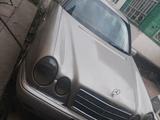 Mercedes-Benz E 230 1996 года за 2 400 000 тг. в Алматы – фото 4