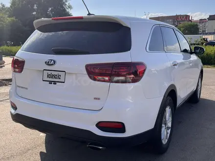 Kia Sorento 2018 года за 11 300 000 тг. в Алматы – фото 8