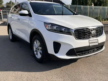 Kia Sorento 2018 года за 11 300 000 тг. в Алматы – фото 6