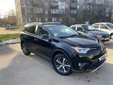Toyota RAV4 2018 годаүшін11 500 000 тг. в Караганда – фото 2