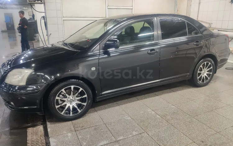 Toyota Avensis 2004 годаfor4 000 000 тг. в Астана