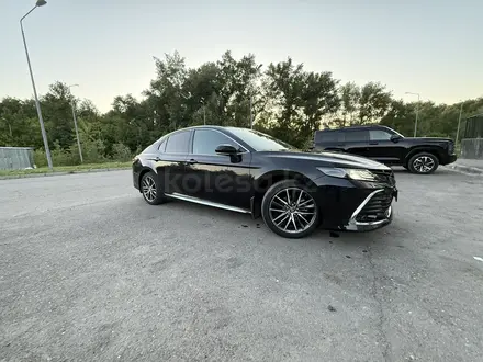 Toyota Camry 2023 года за 13 500 000 тг. в Усть-Каменогорск – фото 5
