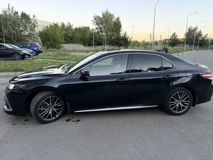 Toyota Camry 2023 года за 13 500 000 тг. в Усть-Каменогорск – фото 10