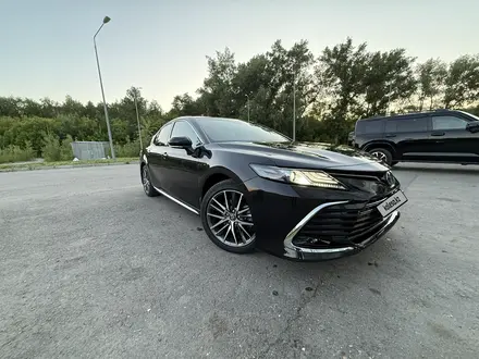 Toyota Camry 2023 года за 13 500 000 тг. в Усть-Каменогорск – фото 4