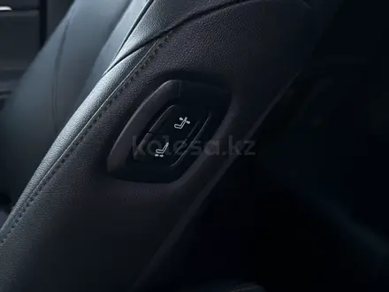 Toyota Camry 2023 года за 13 500 000 тг. в Усть-Каменогорск – фото 31