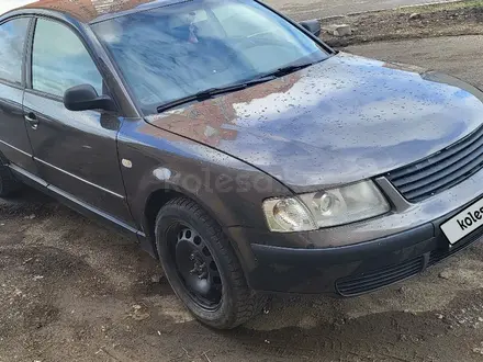 Volkswagen Passat 1998 года за 1 700 000 тг. в Астана – фото 2