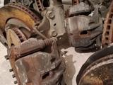 Суппорт передний toyota estima за 8 000 тг. в Алматы