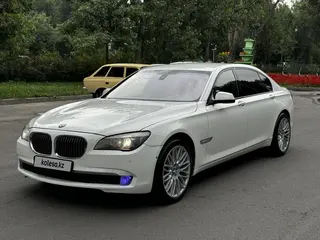 BMW 750