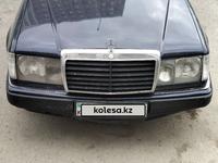 Mercedes-Benz E 200 1993 года за 1 500 000 тг. в Астана