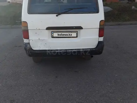 Toyota Hiace 2004 года за 3 300 000 тг. в Алматы – фото 4