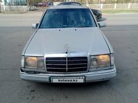 Mercedes-Benz E 200 1990 года за 800 000 тг. в Усть-Каменогорск