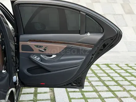 Mercedes-Benz S 500 2015 года за 23 990 000 тг. в Алматы – фото 19