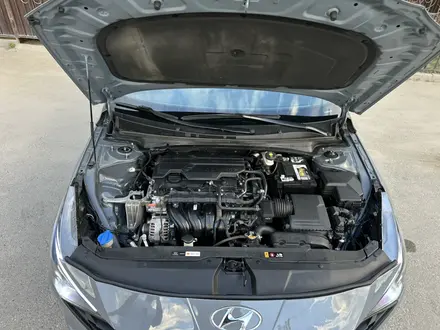 Hyundai Elantra 2023 года за 8 500 000 тг. в Алматы – фото 27